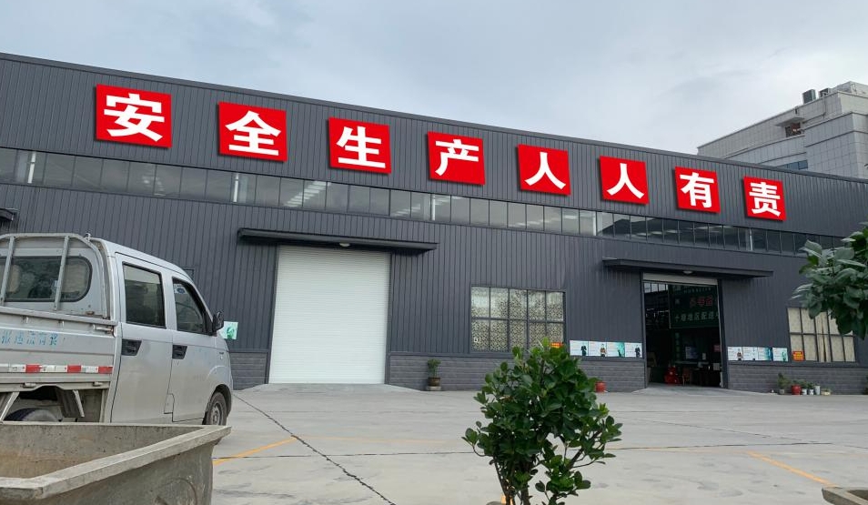 磁致伸縮液位計(jì)：乙烯儲罐液位監(jiān)測的安全衛(wèi)士